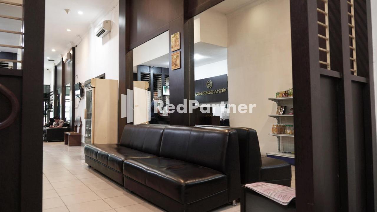 Wisma Sederhana Mitra Reddoorz Μεντάν Εξωτερικό φωτογραφία